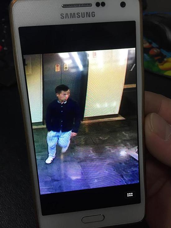 �Ϻ���Ů������������Աǿ�� ���ŷ���