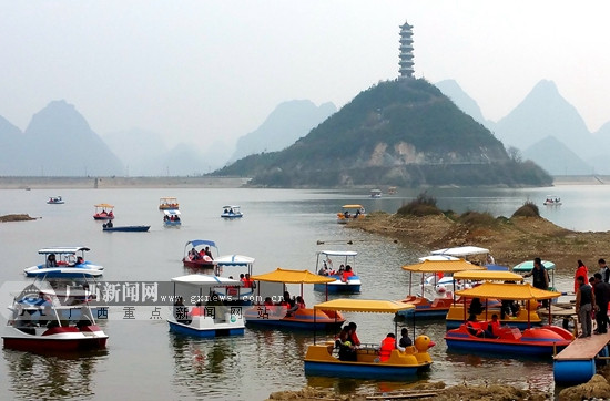 �޳Ǵ��ڻƽ��ܽӴ��ο�4.6���˴�(ͼ)